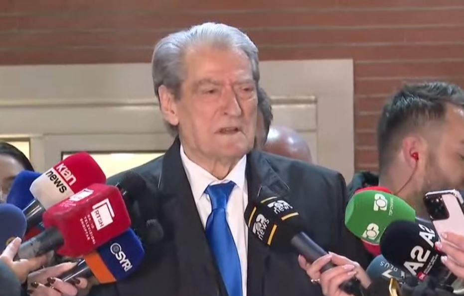 Berisha flet pas tensioneve nga selia e PD-së, shpall protestën e re më 20 shkurt