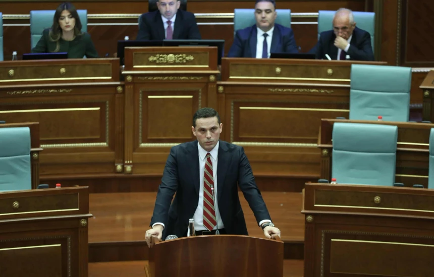 “Dekreti është plotësisht kushtetues dhe i ligjshëm pasi kuvendi e konsumoi të drejtën për të zgjedhur presidentin”, Gruda: Çdo interpretim tjetër është arbitraritet