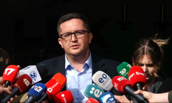 Konjufca, Osmani… Mustafa i LDK-së refuzon të flasë për opsionet për President: S’ka propozime, s’komentojmë diçka që s’ka ndodhur