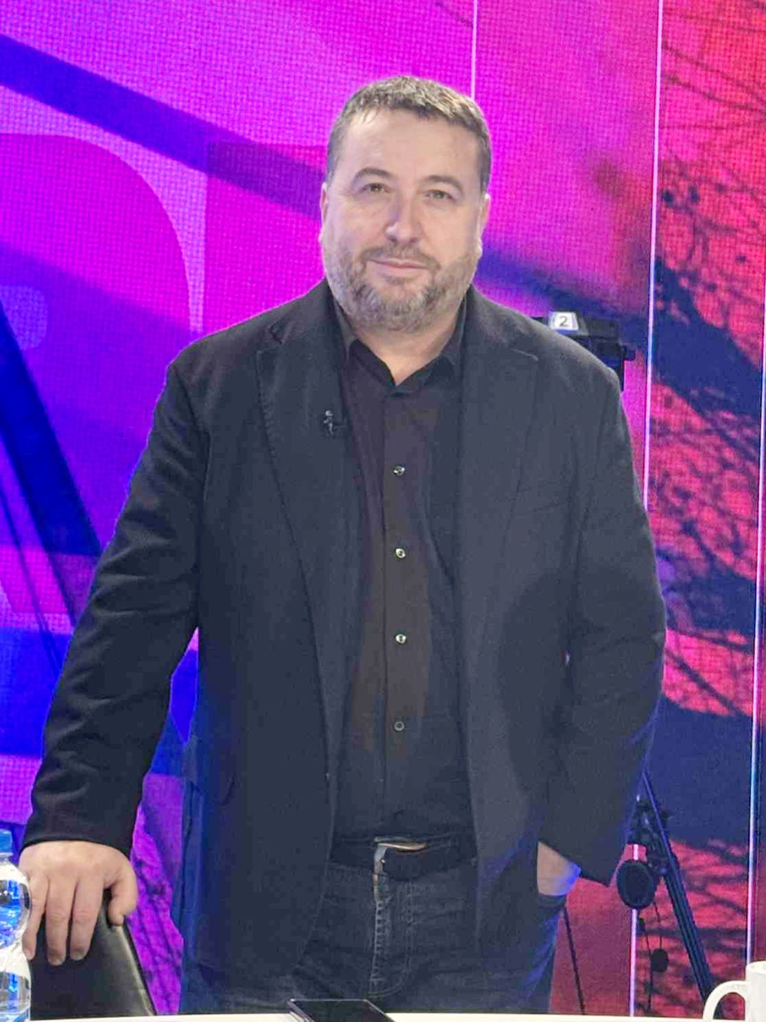 Blerim Latifi: Shqipëria dhe Kosova përballë sfidave politike