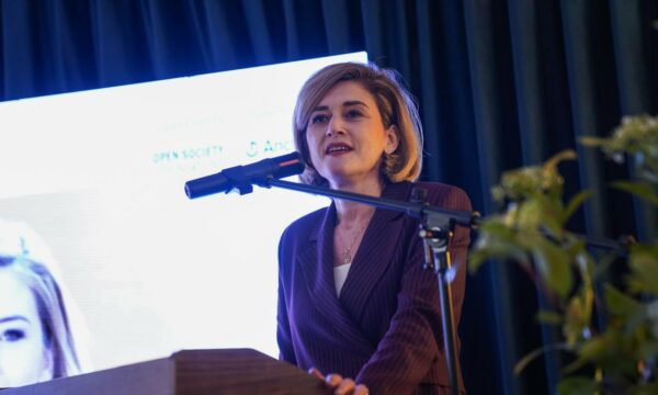 Kusari-Lila shprehet në Facebook pasi Supremja ia refuzoi ankesën për fonde nga KQZ: Po cenohet pluralizmi