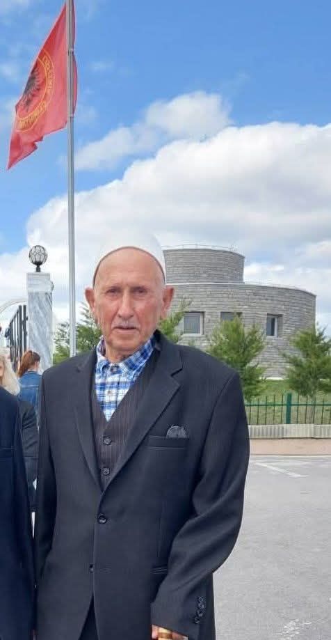 Vdes Smajl Krelani, babai i dy dëshmorëve të kombit