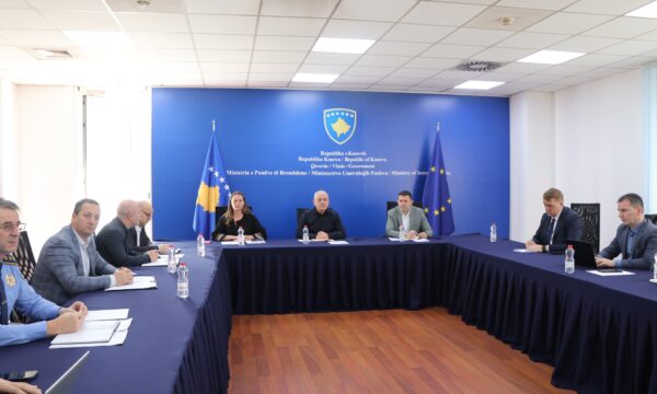 Të huajt që hyjnë në Kosovë obligohen ta deklarojnë adresën brenda tre ditësh, lansohet aplikacioni