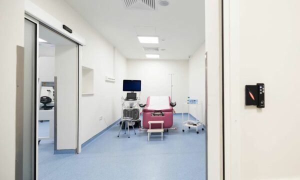 Në QKUK konfirmohet shtatzëni pas procedurës IVF