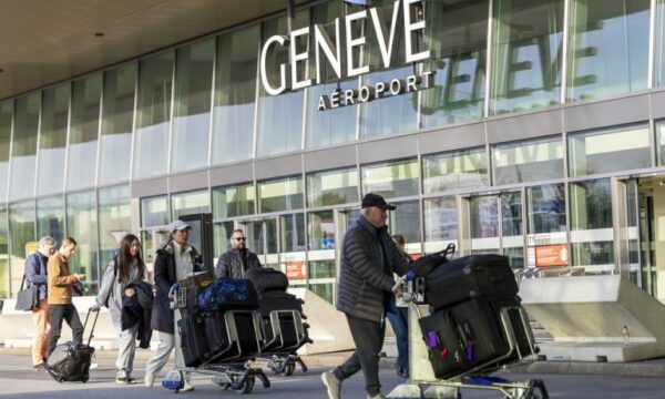 Aeroporti i Gjenevës raporton më pak pasagjerë