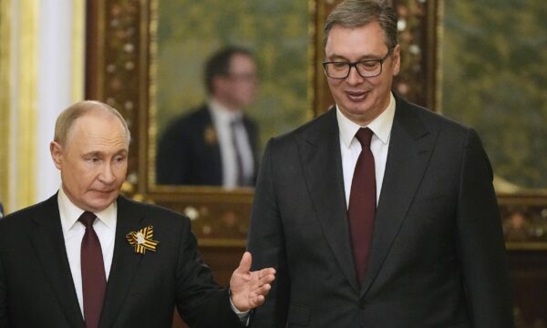 Serbia arrin marrëveshje të re për furnizim me gaz nga Rusia