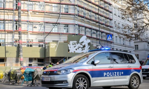 Vdekja e punetorëve kosovarë në kantier ndërtimi në Vjenë – kush është përgjegjës?