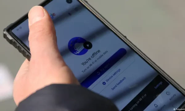 Lufta në Iran: Popullsia mbetet pa informacion