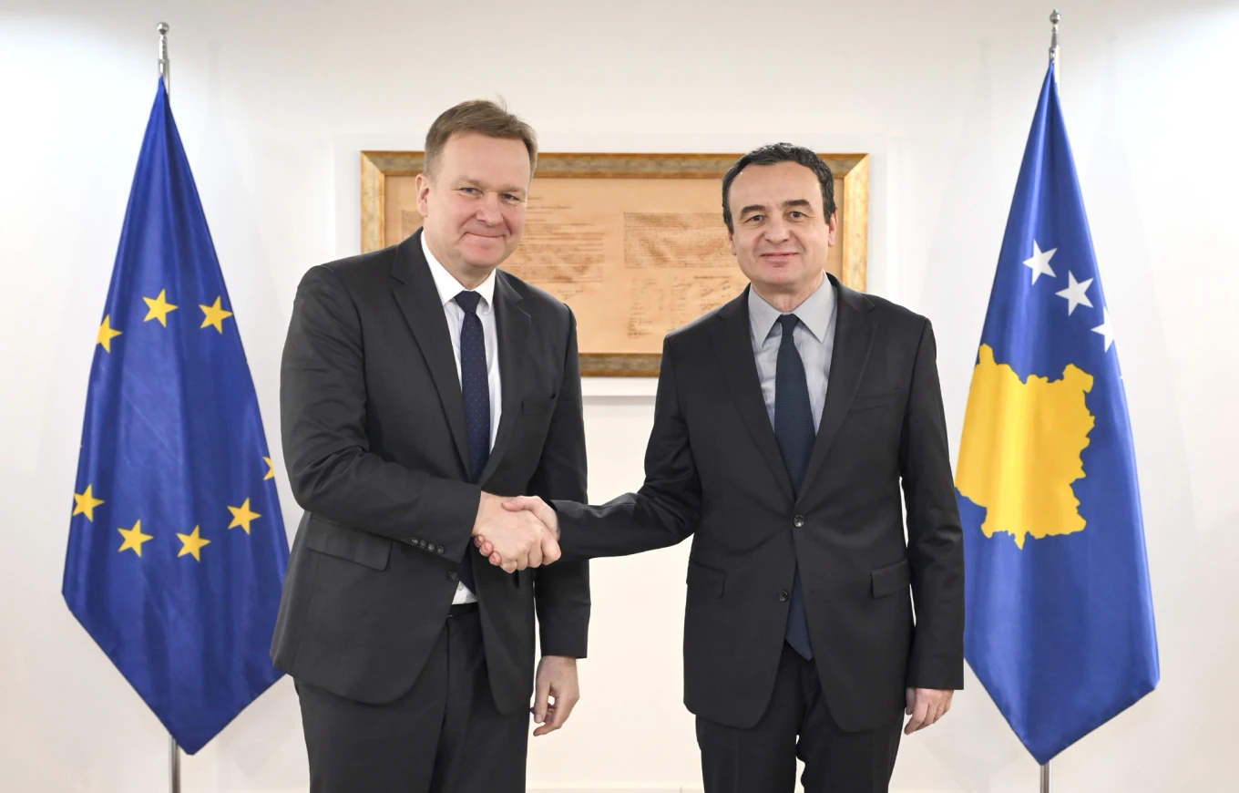 Lëshimi pe i Qeverisë së Kosovës për Ligjin për të Huajt – pragmatizëm politik apo presion ndërkombëtar?