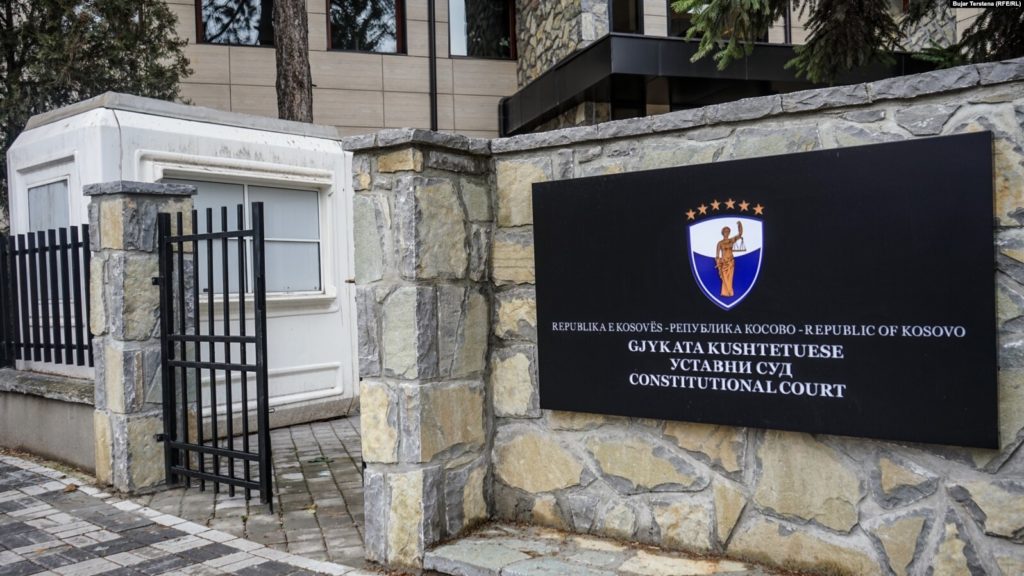 Kushtetuesja vendos: Dekreti i Presidentes s’ka efekt Juridik, deputetët kanë 34 ditë afat për zgjedhjen e Presidentit