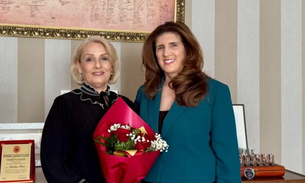 Musliu viziton gruan e ish-presidentit Thaçi për 8 Mars: Kujtuam sakrificat dhe guximin e grave shqiptare