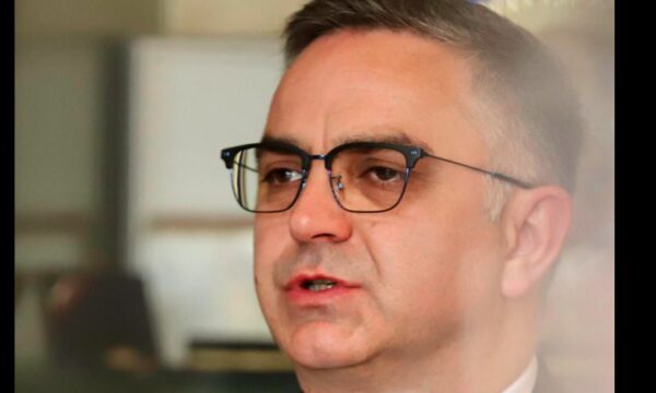 Tahiri: Asnjë kryeministër nuk guxon të marrë vendime “për hatër”