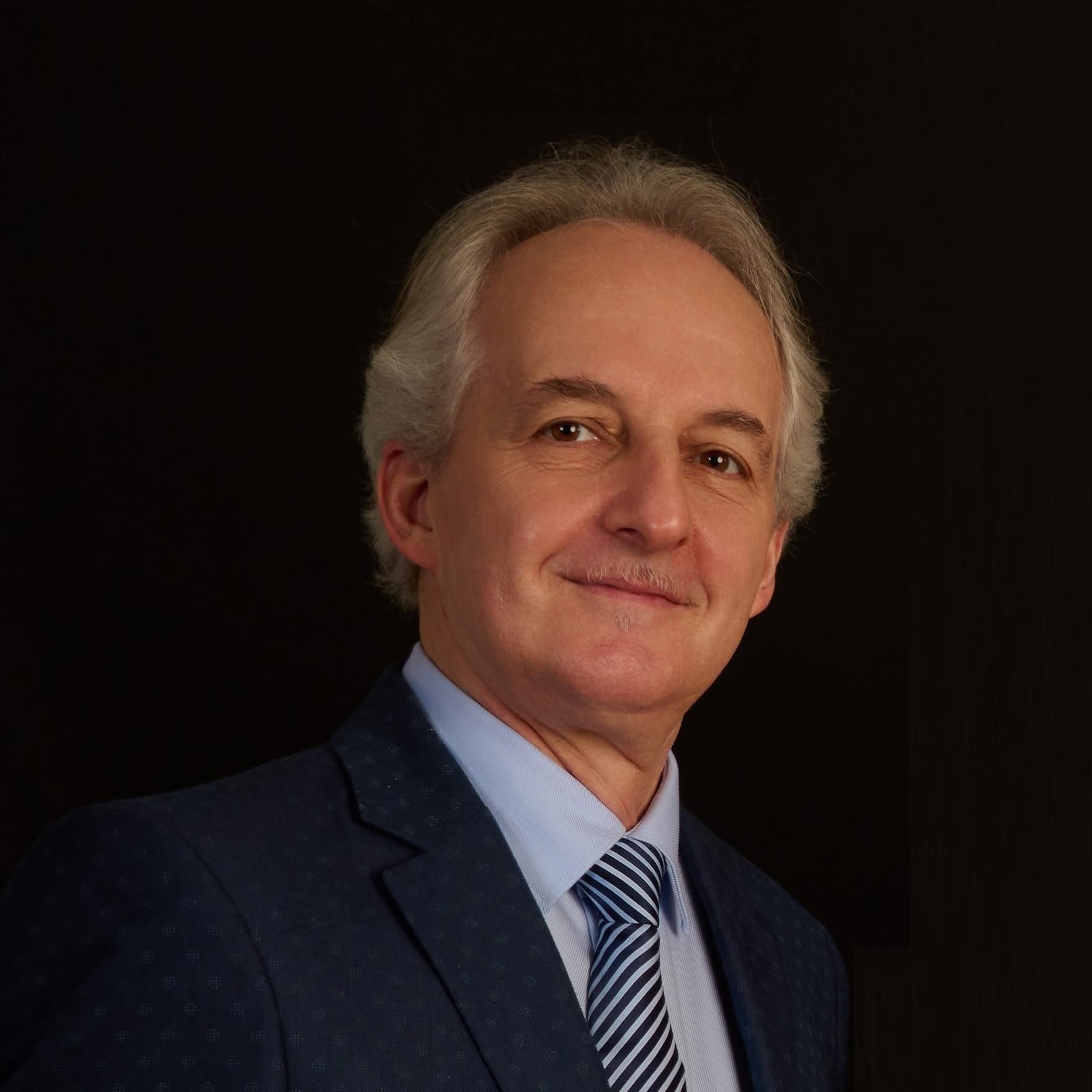 Niq Krasniqi: Disa juristë po e keqinterpretojnë Kushtetutën e Kosovës për zgjedhjen e Presidentit