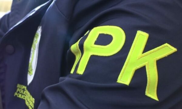Ky është inspektori i IPK-së që u plagos në Breg të Diellit –  jashtë rrezikut për jetë