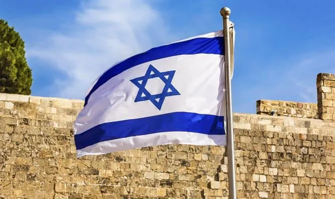 Izraeli pretendon se ka shkatërruar aeroplanin e Ali Khameneit në Teheran