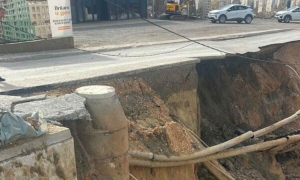Shembja e rrugës në kryeqytet i la pa ujë banorët e zonës, KRU Prishtina: U sanua defekti, uji ka ardhur