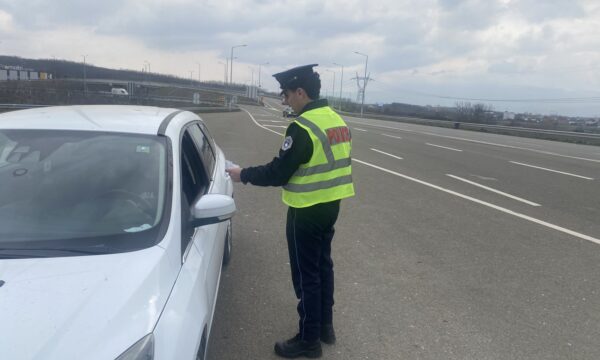 Mbi 800 gjoba brenda dy javësh në rajonin e Ferizajt, policia apel: Mos e mat jetën me kilometra në orë