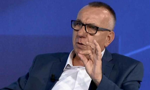 Hasani: Dekreti i Osmanit është shkalla më e lartë e kundërkushtetutshmërisë, Gjykata s’e tha nga frika e presioni i bërë në 2025-ën