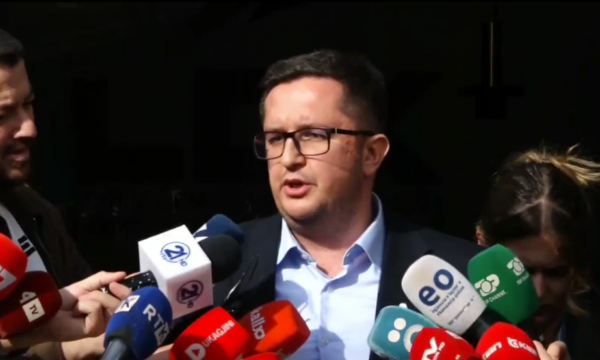 Mustafa pas takimit në LDK: LVV ka 66 vota dhe pa ta s’bëhet zgjidhje, nuk ka asnjë emër të propozuar zyrtarisht