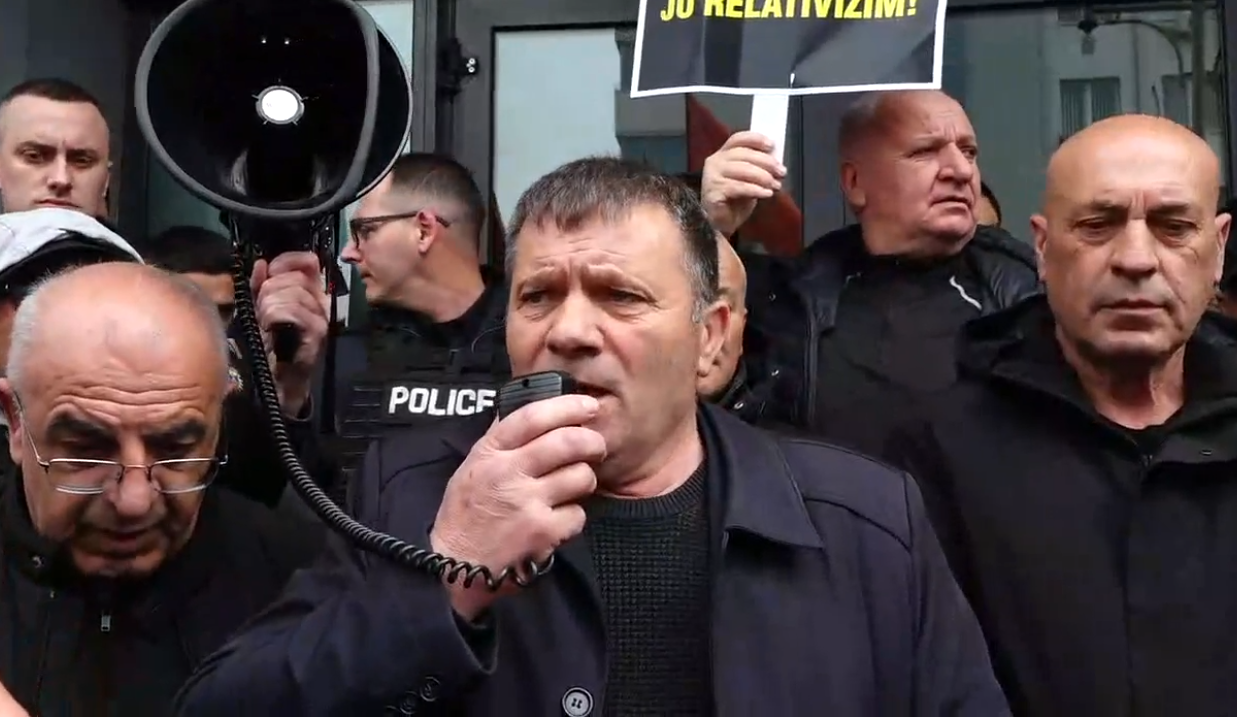 Jashari nga protesta: Brenda qeverisë ka ministra që janë anti-UÇK