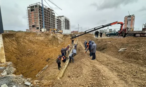 KOSTT dhe KRU Prishtina në vendin ku u shemb dheu në Prishtinë