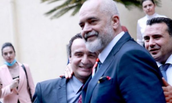 Rama thumbon Kurtin: Qesharake ndërhyrja e politikanëve kosovar në Shqipëri, e morën mësimin