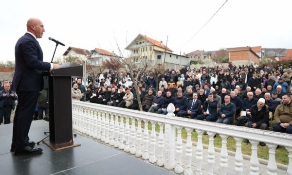 Haradinaj në Pastasel të Rahovecit: Jetojmë çdo ditë me lavdinë e të rënëve dhe me sakrificën që forcoi rrugën tonë drejt lirisë