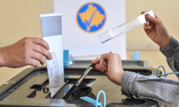 Krasniqi: Kosova nuk e ka luksin të shkojë në zgjedhje, bota po përballet me luftë shkatërrimtare