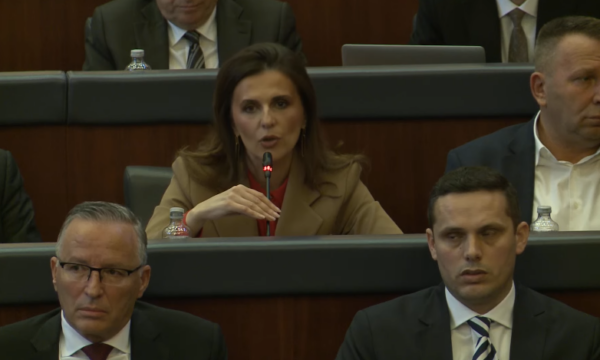 PDK lëshon Kuvendin pasi LVV s’pajtohet të trajtohet si pikë e parë rezoluta për “mbrojtjen e së vërtetës dhe dinjitetit të viktimave të luftës”