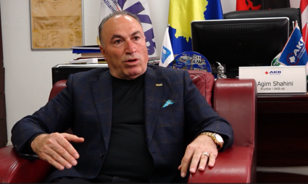 Çmimet e larta, Shahini: Qeveria po e menaxhon krizën në kurriz të bizneseve dhe qytetarëve