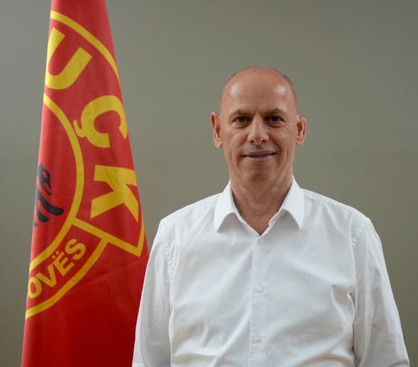 Ramiz Lladrovci: Ruana Zot nga të padijshmit që mendojnë se janë të dijshëm