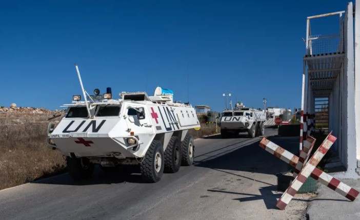 Forcat izraelite godasin automjetet e Forcës së Përkohshme të OKB-së në Liban