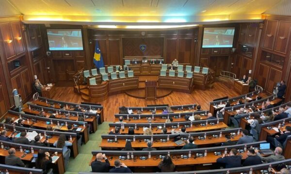 Kuvendi miraton në lexim të parë projektligjin për energjinë me 58 vota për