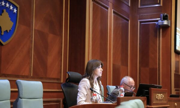 Miratohet ligji për çmimet tavan me 63 vota pro, opozita nuk e mbështeti