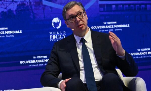 Vuçiq në Francë: Serbia s’është në linjë me politikën botërore për shkak të Kosovës, duhet zgjidhje, duhen vendime …