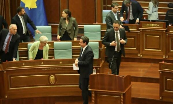 Basri Beka: Ambicia për “Republikën e Tretë” rrezikon rendin kushtetues