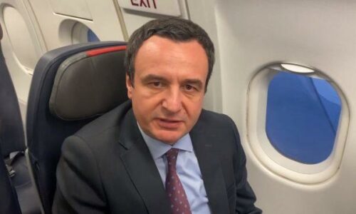 Kurti dy ditë jashtë vendit, Muharremi e bën për pesë pare: Vendi në krizë ti shëtitesh rrugëve të Londrës