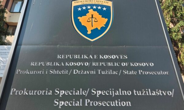 PSRK ngrit aktakuzë ndaj një personi që ka “dëmtuar dhe fyer” flamurin e Turqisë gjatë Ramazanit