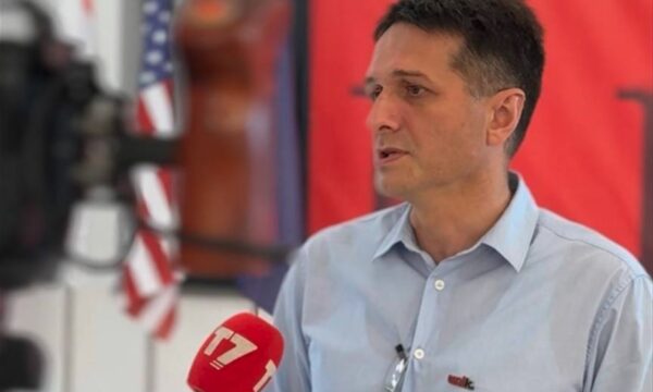 Valon Murati: Kurti, duke e mbajtur të përçarë e të çarë shoqërinë llogarit në fitore të vazhdueshme
