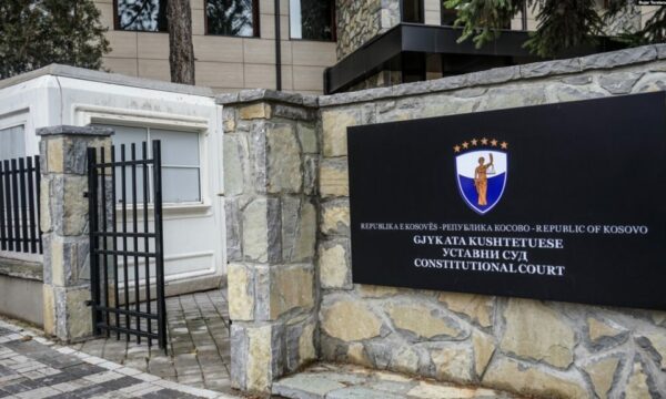 Asnjëri kandidat s’i merr votat e mjaftueshme për gjyqtarë në Kushtetuese, Haxhiu njofton se do përsëritet konkursi