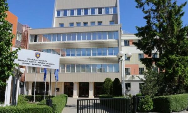 Mblidhen disa komisione parlamentare