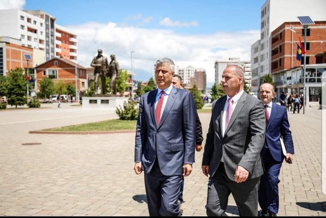 Lladrovci uron Thaçin: Qoftë ditëlindje e fundit larg familjes, shokëve dhe fateve të Republikës së Kosovës!