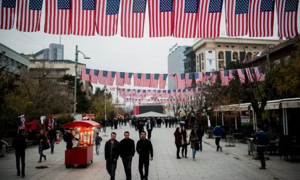 Kosova më pro-amerikanja sipas Gallup, Ambasada e Kosovës: Testament i partneritetit të fortë