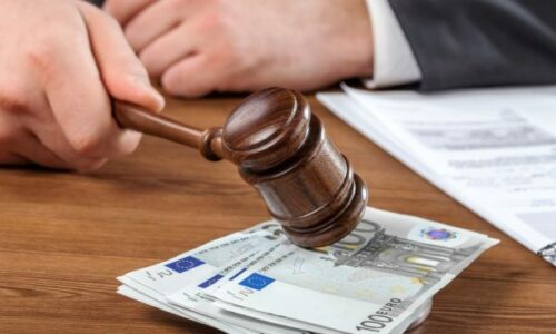 Pasuria e zyrtarëve publikë: Kush do ta verifikojë dhe a ka rrezik për ndikim politik?