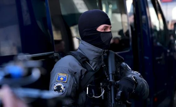 Përleshje në Gjonaj të Hasit, një person lëndohet dhe përfundon në spital