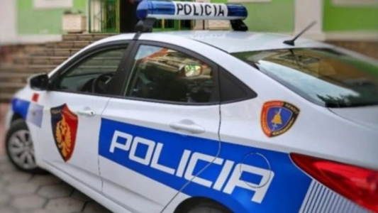 Gjendet i pajetë në banesë një 67-vjeçar në Korçë