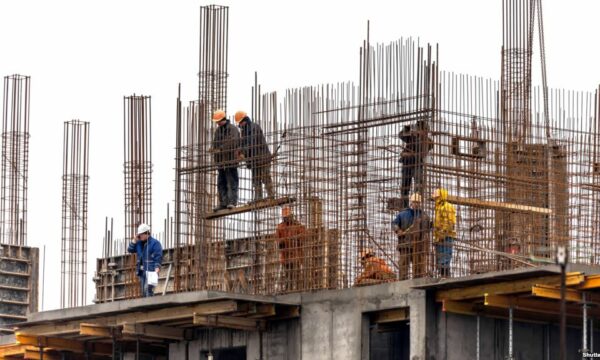 Bie një punëtor nga një objekt në Ferizaj, dërgohet në QKUK