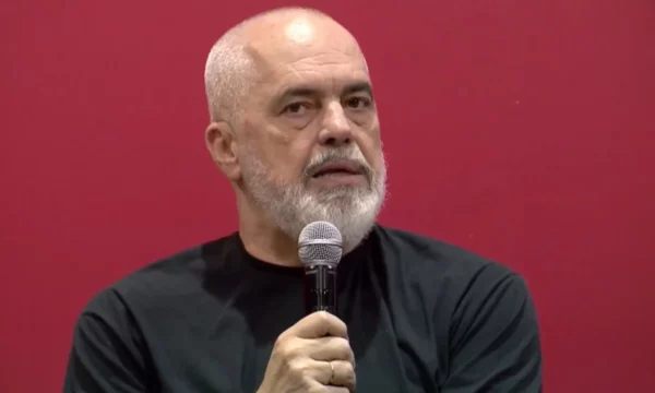 “A është e vërtetë që 9 vende kanë bllokuar Shqipërinë me veto?” – Rama: Është barsoletë