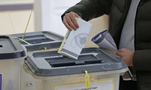 Zgjedhjet e ardhshme, KQZ paralajmëron rinumërim të 10% të vendvotimeve pasi t’i pranojë materialet