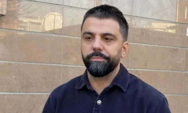 Behrami akuzon Kurtin: Po synon ta mbajë Haxhiun sa më gjatë Presidente, paralajmëron përballje